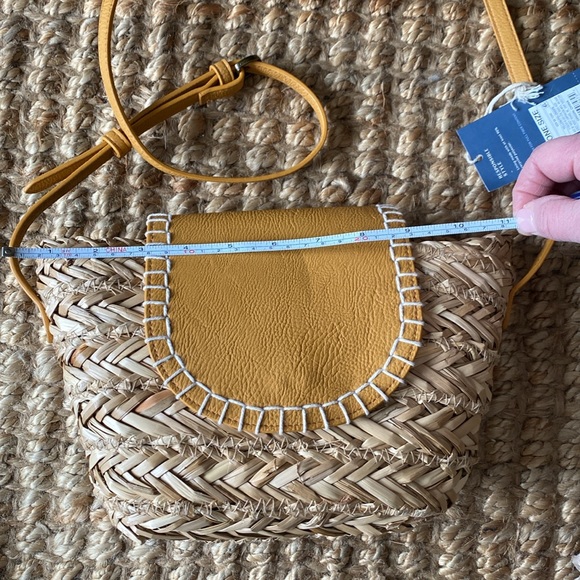 Universal Thread straw handbag - Picture 7 of 8